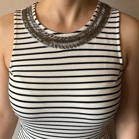 PIMKIE B&W Striped Dress w built-in necklace - Picture 5 of 5
